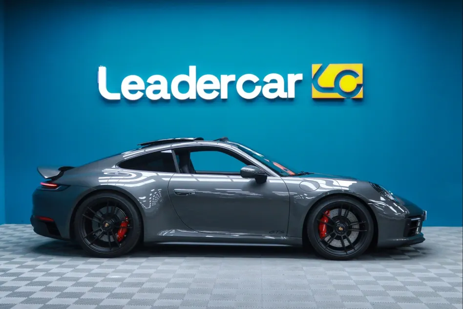 Porsche 911 CARRERA 4 GTS 480CV