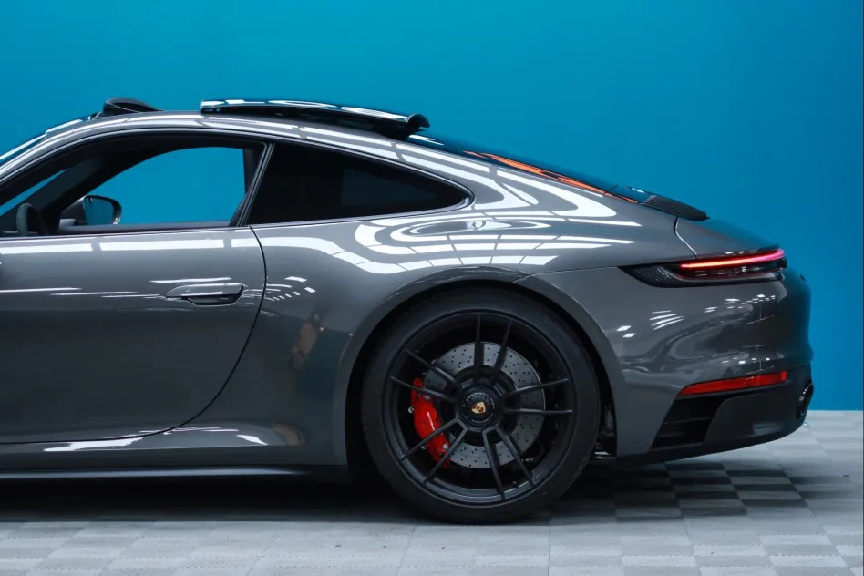 Porsche 911 CARRERA 4 GTS 480CV