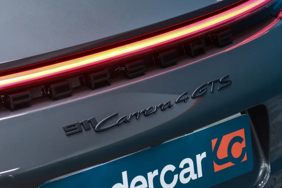 Porsche 911 CARRERA 4 GTS 480CV