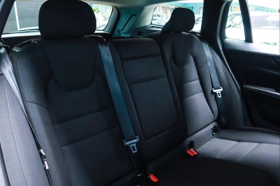 Volvo V60 2.0 T8 WAD RECHARGE INSCRIPTION EXP AUTO