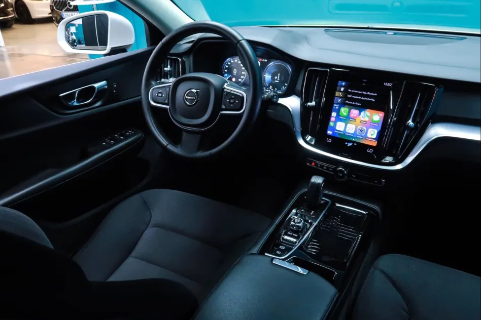 Volvo V60 2.0 T8 WAD RECHARGE INSCRIPTION EXP AUTO