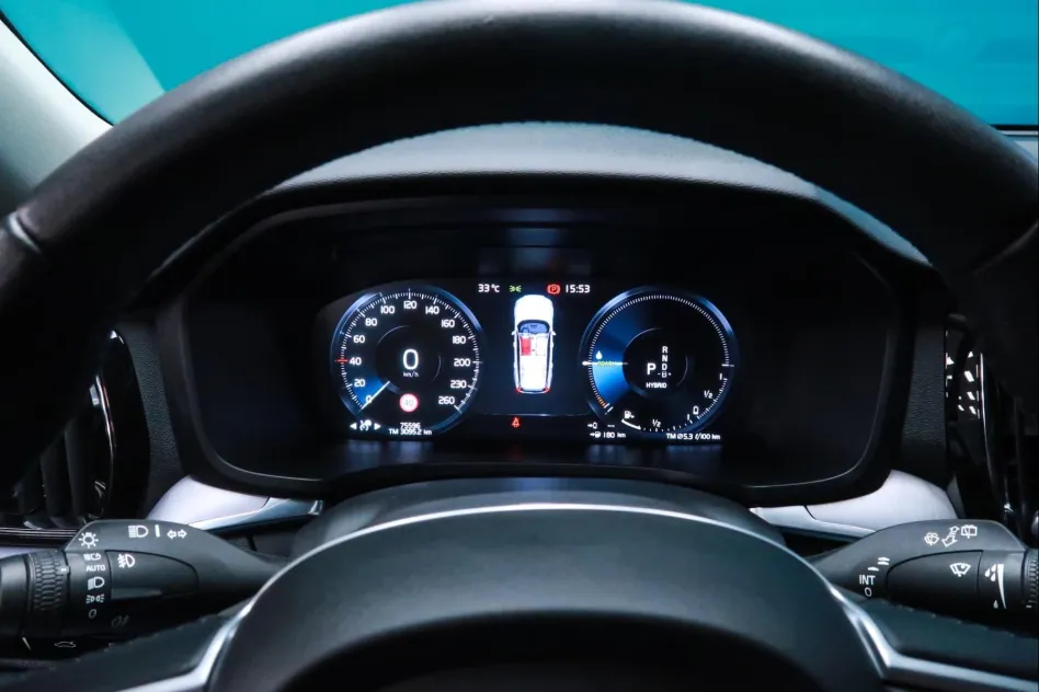 Volvo V60 2.0 T8 WAD RECHARGE INSCRIPTION EXP AUTO