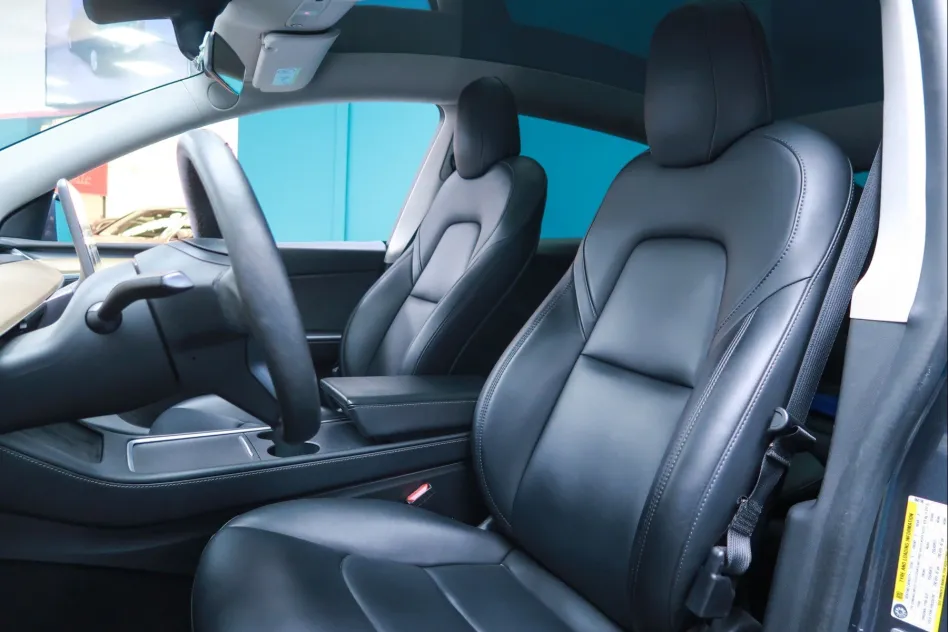 Tesla Model Y DUAL MOTOR GRAN AUTONOMíA 4WD