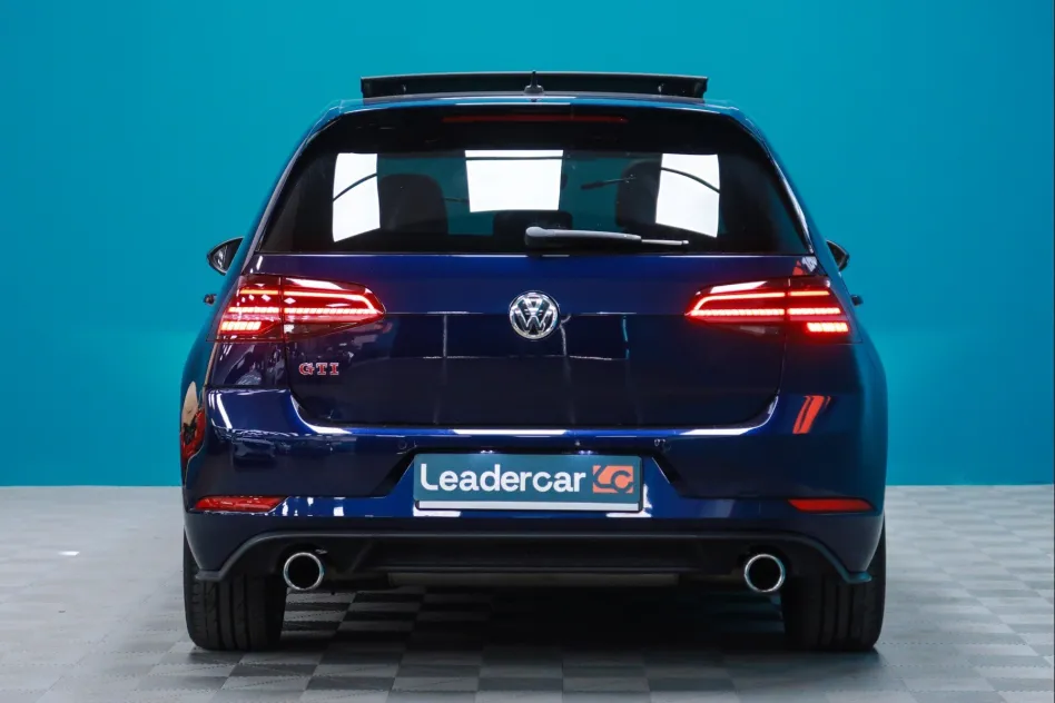 Volkswagen Golf GTI PERFORMANCE 2.0 TSI DSG 245CV