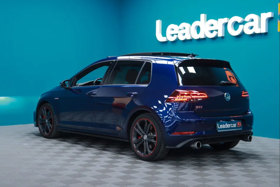 Volkswagen Golf GTI PERFORMANCE 2.0 TSI DSG 245CV