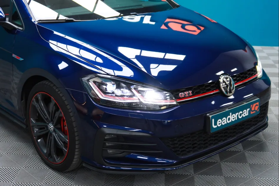 Volkswagen Golf GTI PERFORMANCE 2.0 TSI DSG 245CV