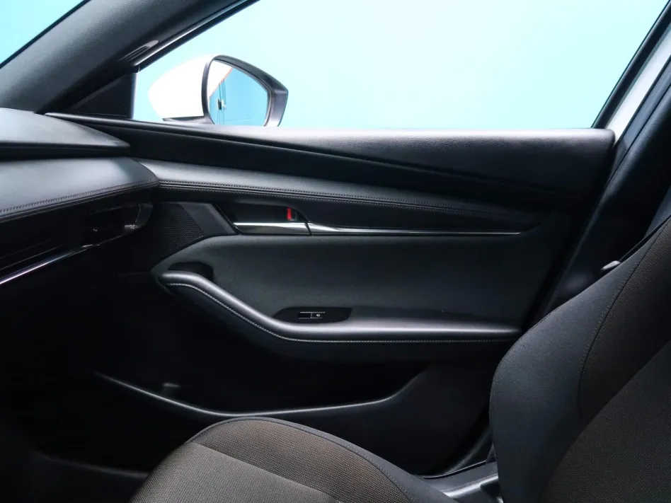 Mazda Mazda 3 e SKYACTIVE G 122CV ZENITH