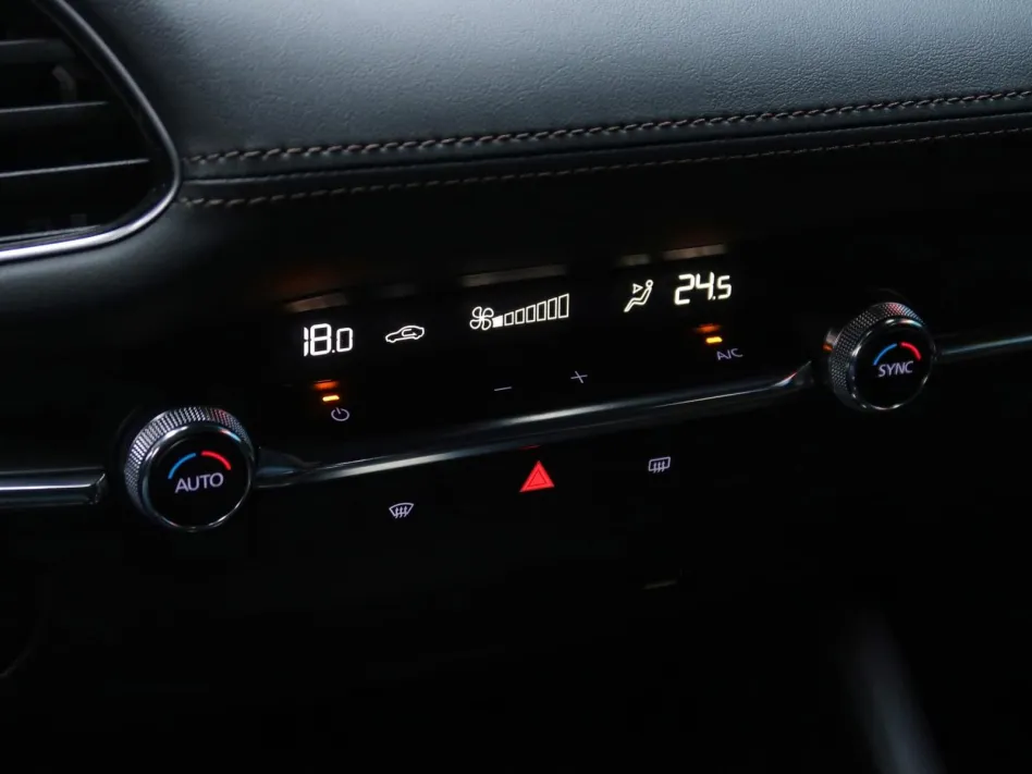 Mazda Mazda 3 e SKYACTIVE G 122CV ZENITH