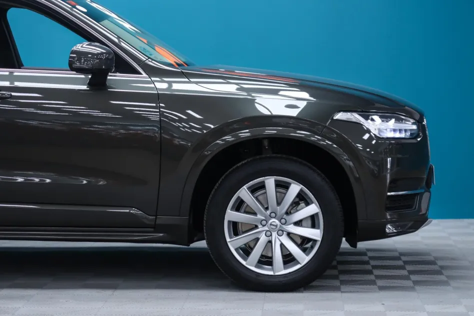 Volvo Xc90 2.0 D5 AWD MOMENTUM AUTO 235CV