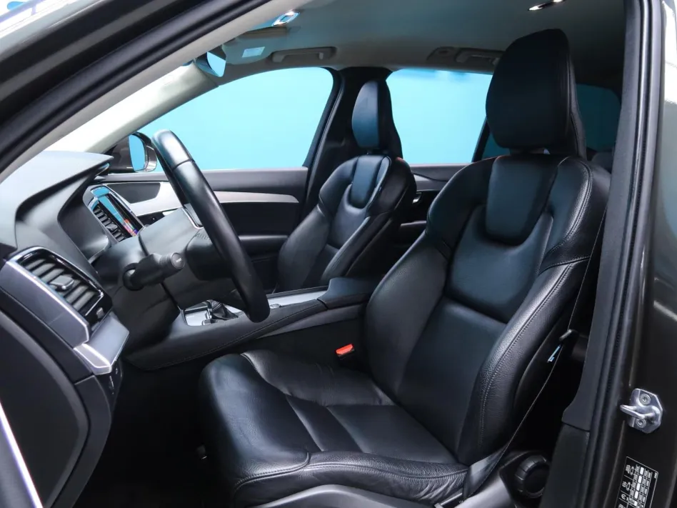 Volvo Xc90 2.0 D5 AWD MOMENTUM AUTO 235CV
