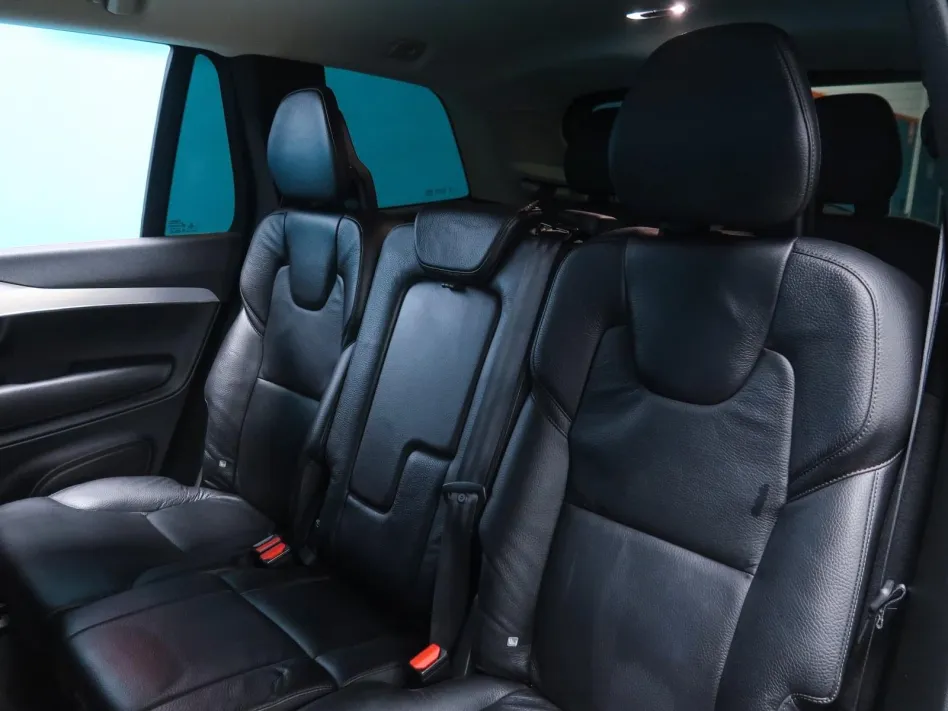 Volvo Xc90 2.0 D5 AWD MOMENTUM AUTO 235CV