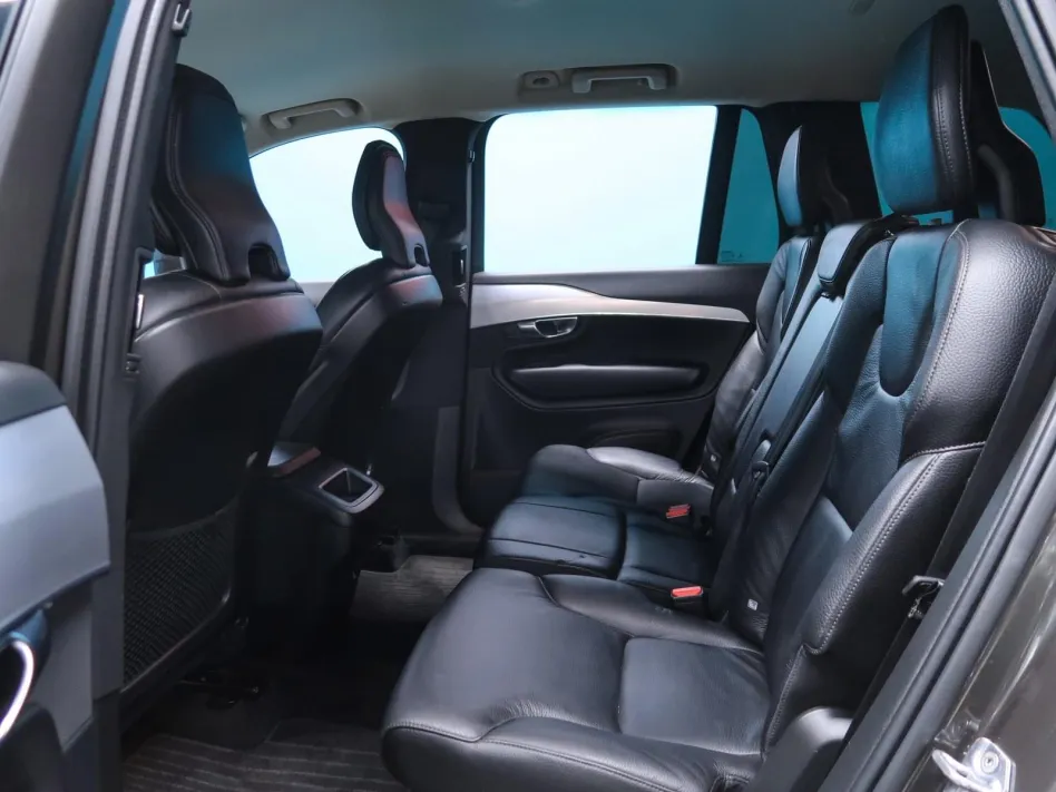 Volvo Xc90 2.0 D5 AWD MOMENTUM AUTO 235CV