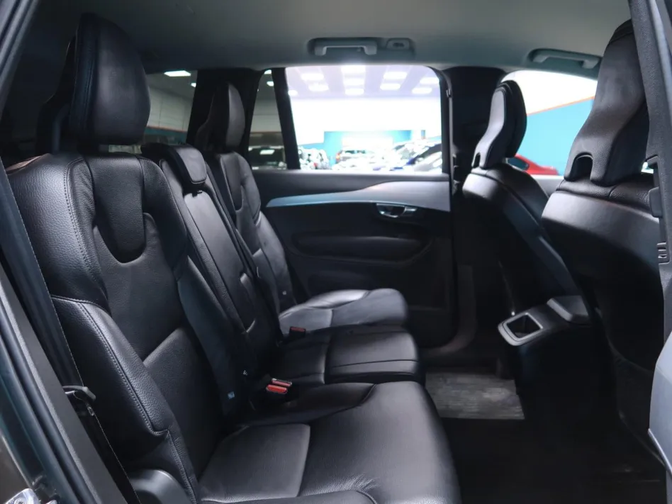 Volvo Xc90 2.0 D5 AWD MOMENTUM AUTO 235CV
