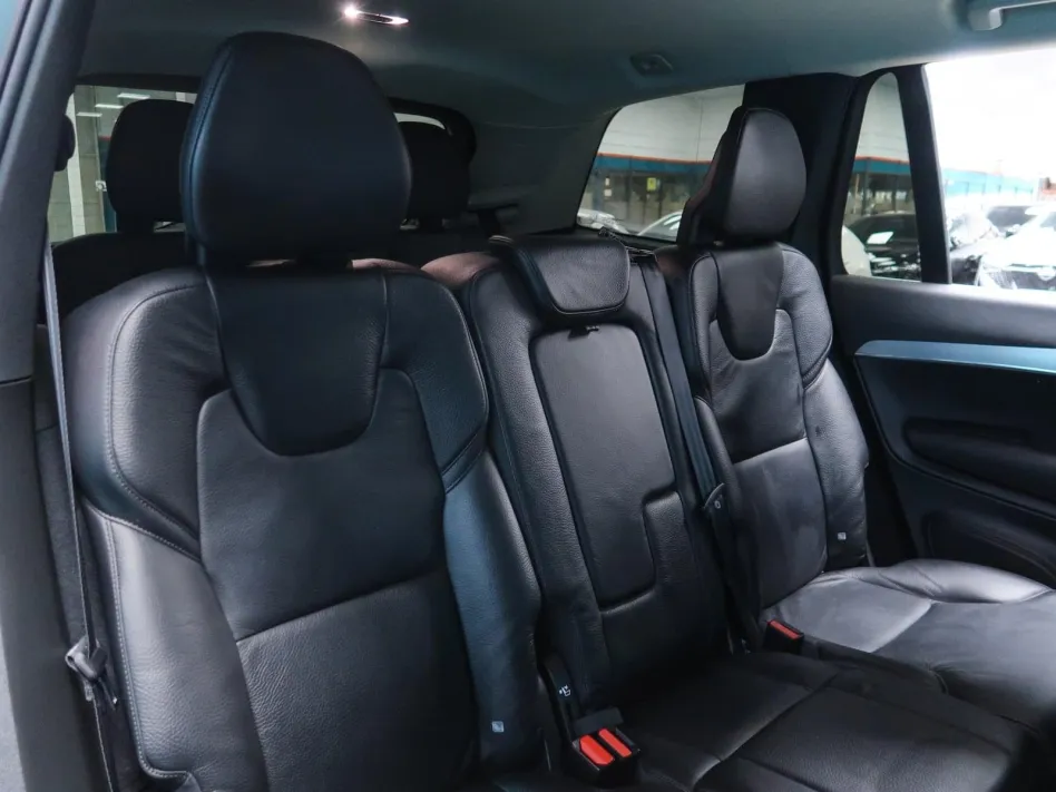 Volvo Xc90 2.0 D5 AWD MOMENTUM AUTO 235CV