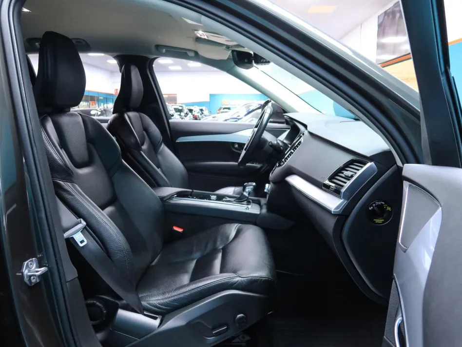 Volvo Xc90 2.0 D5 AWD MOMENTUM AUTO 235CV