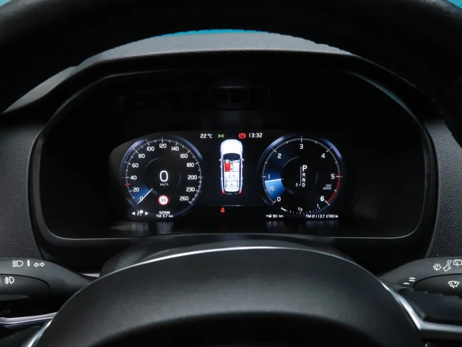 Volvo Xc90 2.0 D5 AWD MOMENTUM AUTO 235CV