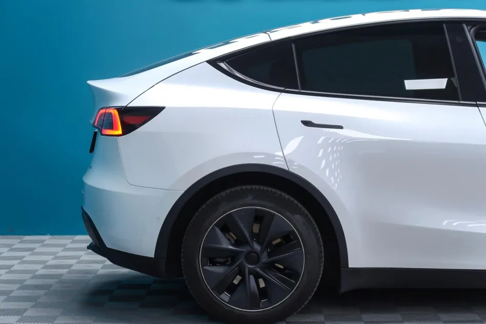 Tesla Model Y GRAN AUTONOMÍA DUAL MOTOR 514CV AWD