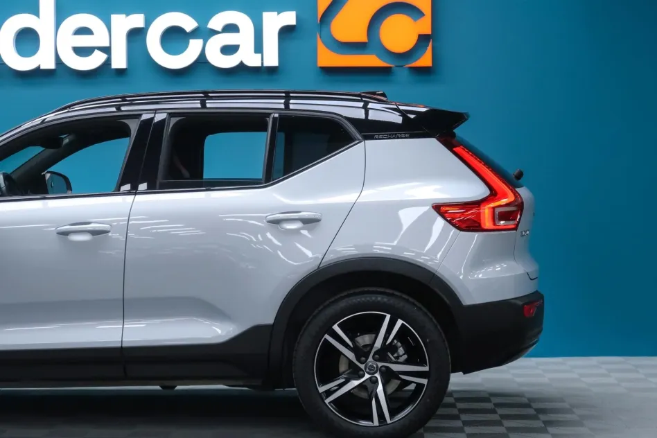 Volvo Xc40 1.5 T5 TWIN RECHARGE R-DESIGN AUTO 262CV