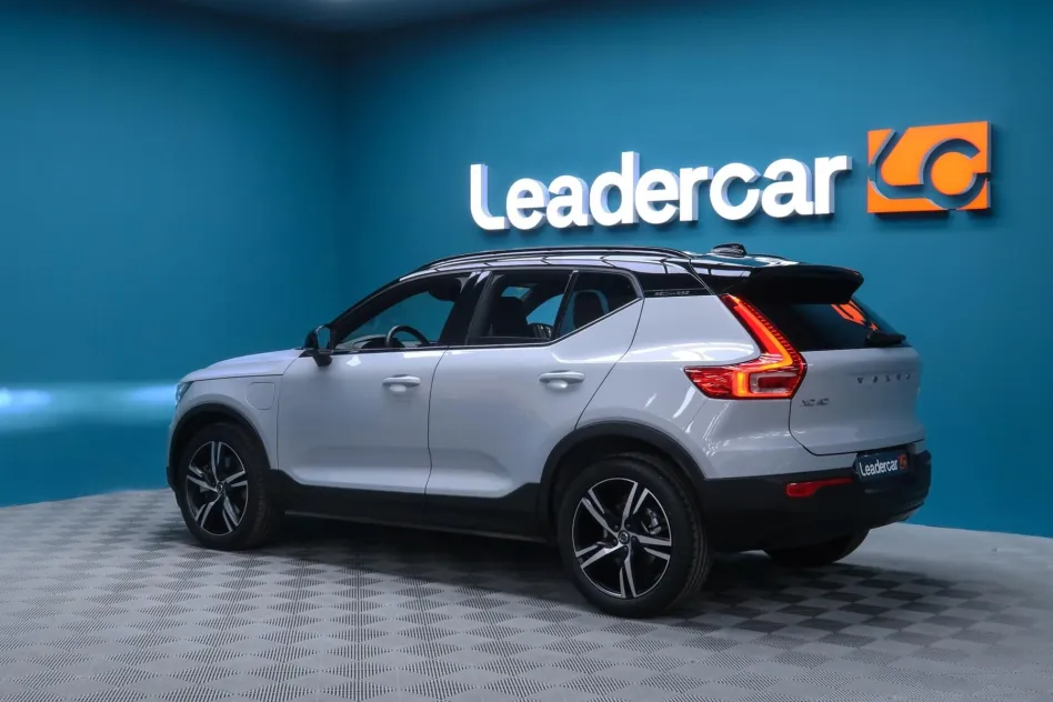 Volvo Xc40 1.5 T5 TWIN RECHARGE R-DESIGN AUTO 262CV