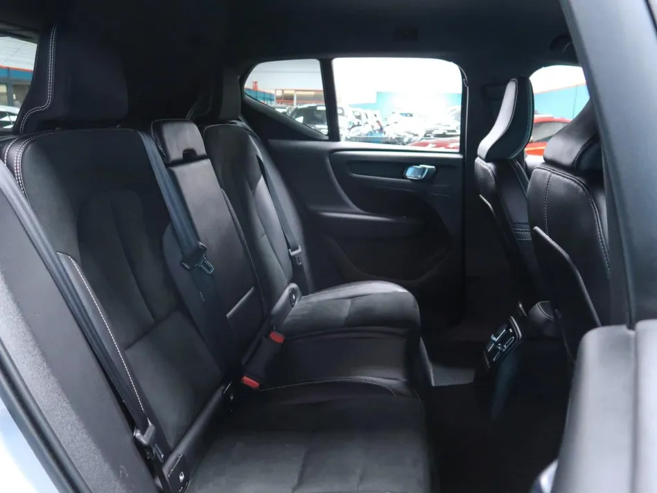 Volvo Xc40 1.5 T5 TWIN RECHARGE R-DESIGN AUTO 262CV