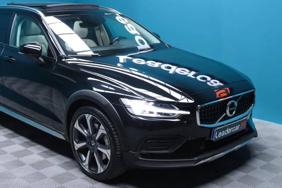 Volvo V60 Cross Country B5 AWD CROSS COUNTRY PRO AUTO 250CV