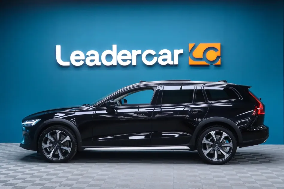 Volvo V60 Cross Country B5 AWD CROSS COUNTRY PRO AUTO 250CV