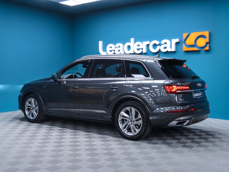 Audi Q7 S LINE 55 TFSIE 381CV QUATTRO