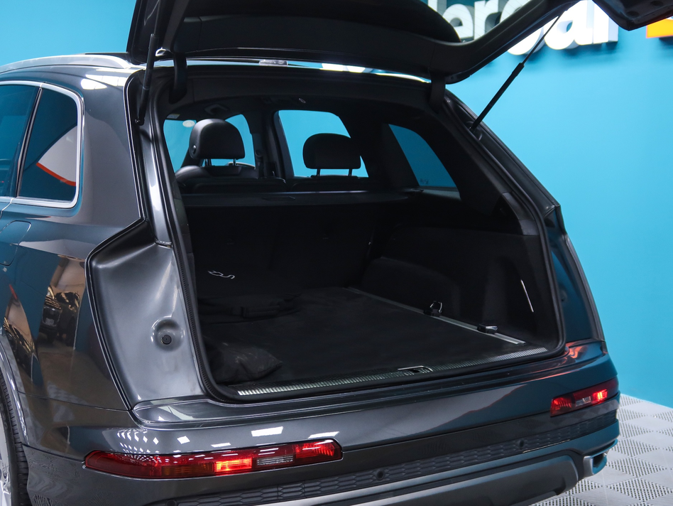 Audi Q7 S LINE 55 TFSIE 381CV QUATTRO