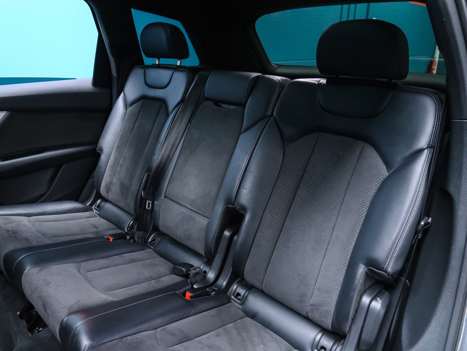 Audi Q7 S LINE 55 TFSIE 381CV QUATTRO