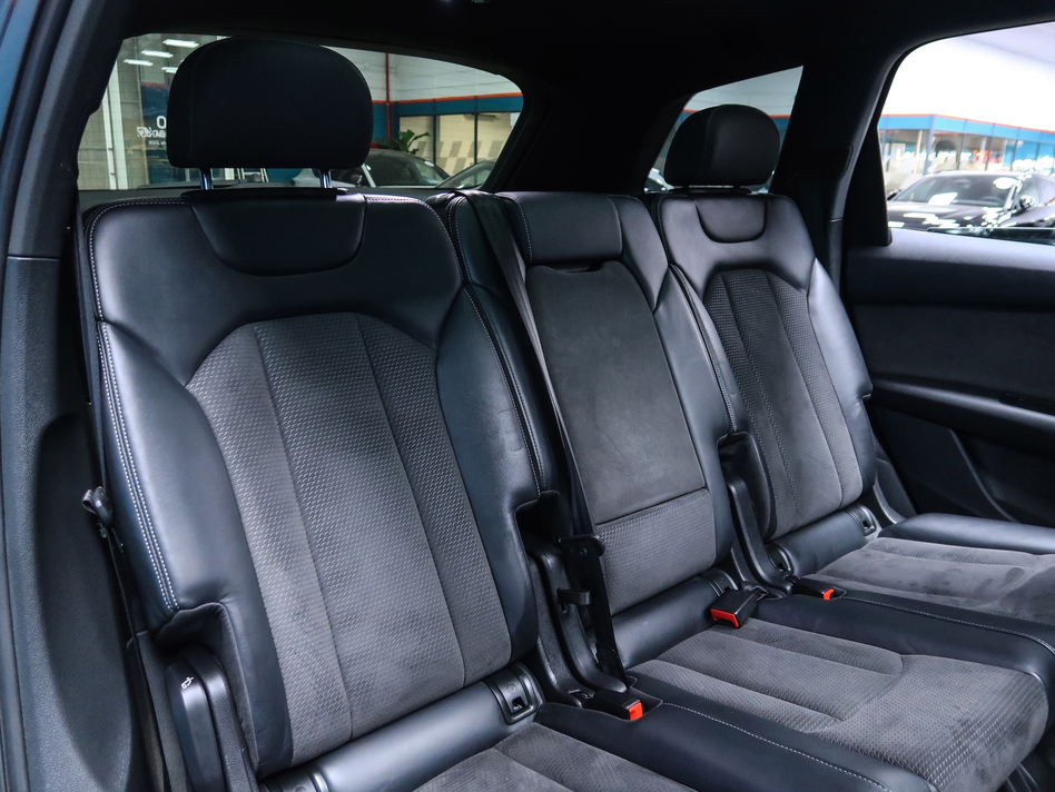 Audi Q7 S LINE 55 TFSIE 381CV QUATTRO
