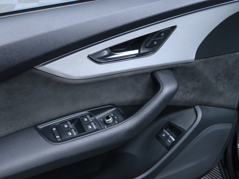 Audi Q7 S LINE 55 TFSIE 381CV QUATTRO