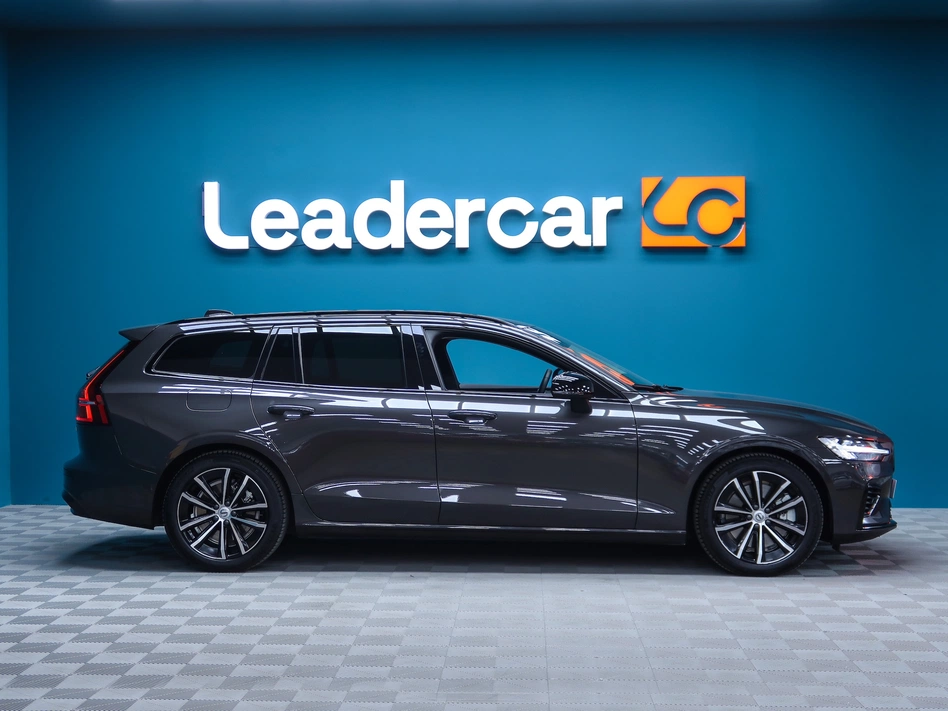 Volvo V60 2.0 T6 AWD RECHARGE PLUS DARK AUTO 350CV