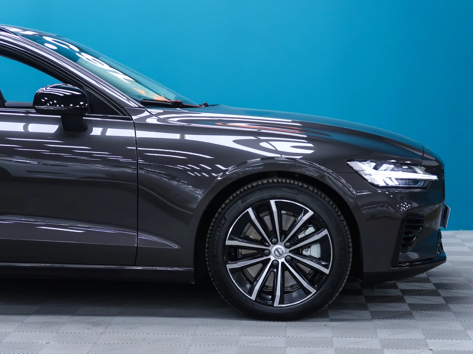 Volvo V60 2.0 T6 AWD RECHARGE PLUS DARK AUTO 350CV