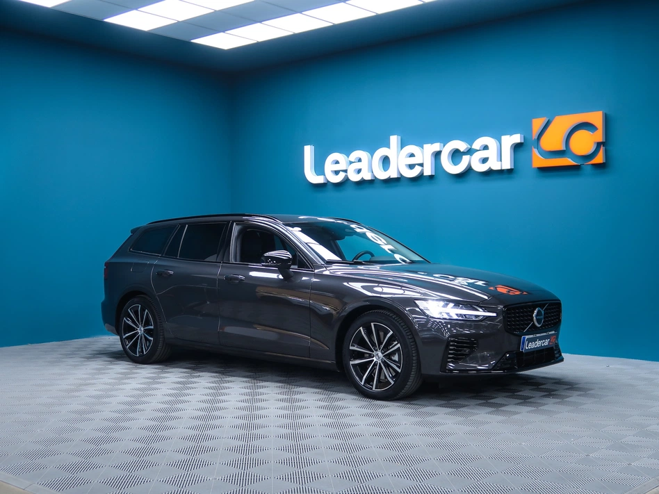 Volvo V60 2.0 T6 AWD RECHARGE PLUS DARK AUTO 350CV
