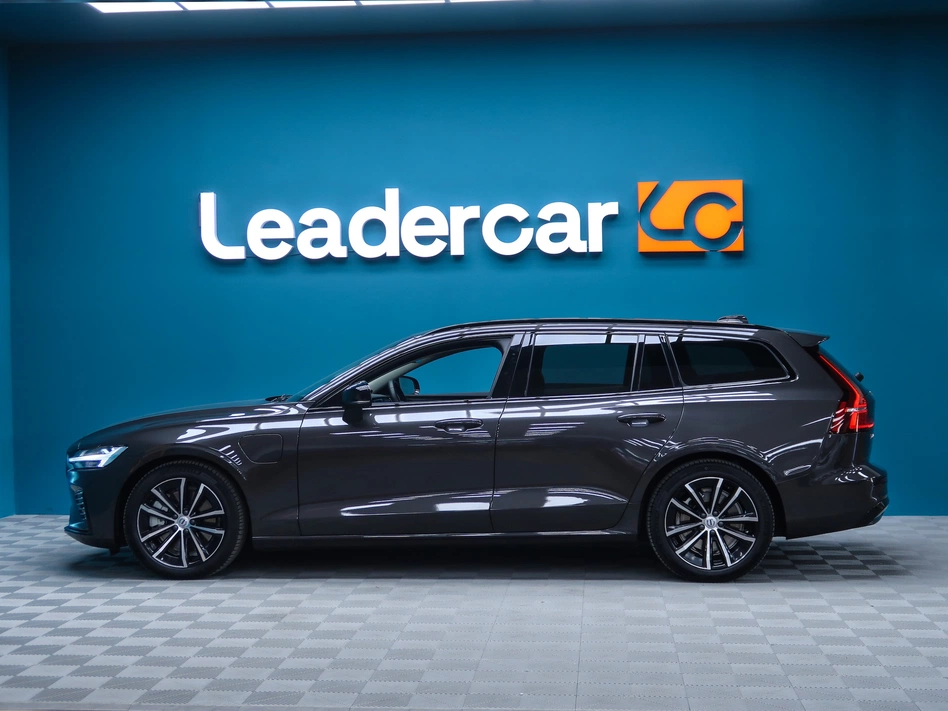 Volvo V60 2.0 T6 AWD RECHARGE PLUS DARK AUTO 350CV