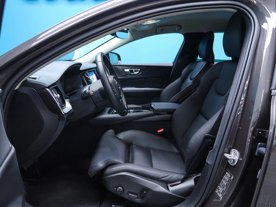 Volvo V60 2.0 T6 AWD RECHARGE PLUS DARK AUTO 350CV