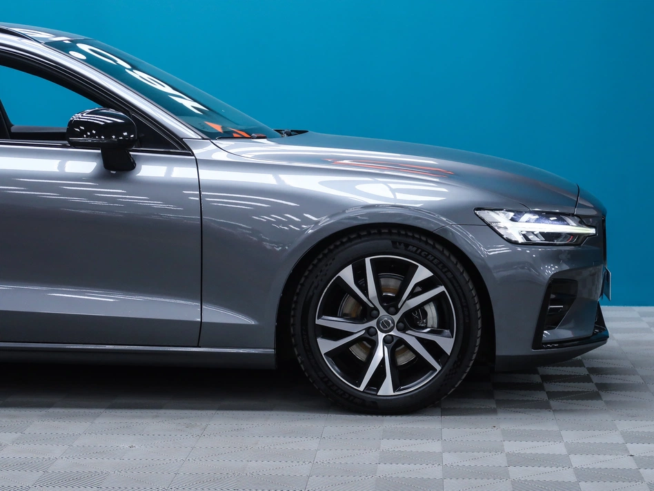 Volvo V60 2.0 B4 (D) R-DESIGN AUTO 197CV