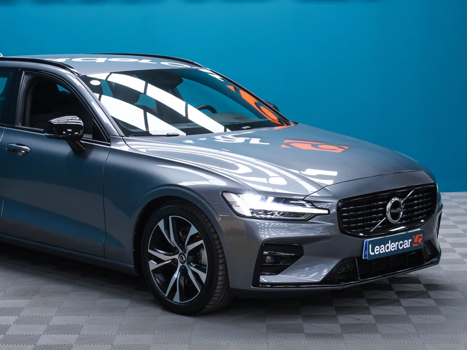 Volvo V60 2.0 B4 (D) R-DESIGN AUTO 197CV