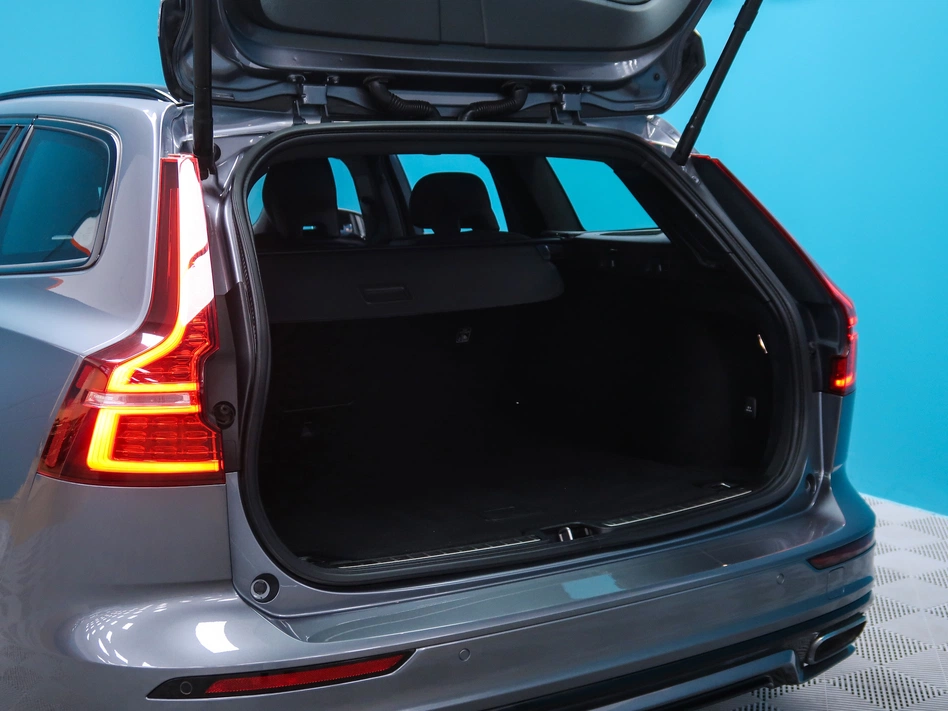 Volvo V60 2.0 B4 (D) R-DESIGN AUTO 197CV