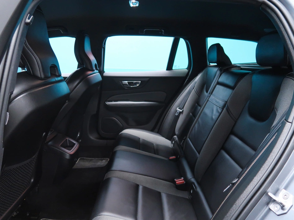 Volvo V60 2.0 B4 (D) R-DESIGN AUTO 197CV