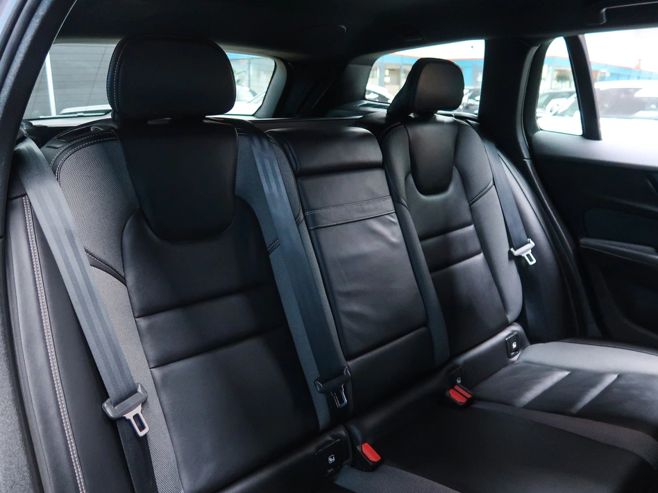Volvo V60 2.0 B4 (D) R-DESIGN AUTO 197CV