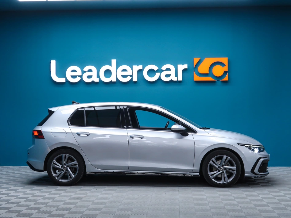 Volkswagen Golf R-LINE 2.0 TDI 150CV DSG