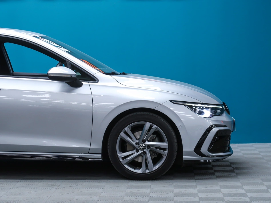Volkswagen Golf R-LINE 2.0 TDI 150CV DSG