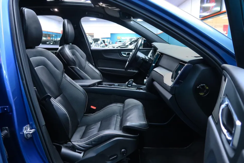 Volvo Xc60 2.0 B5 D AWD R-DESING AUTO 235CV