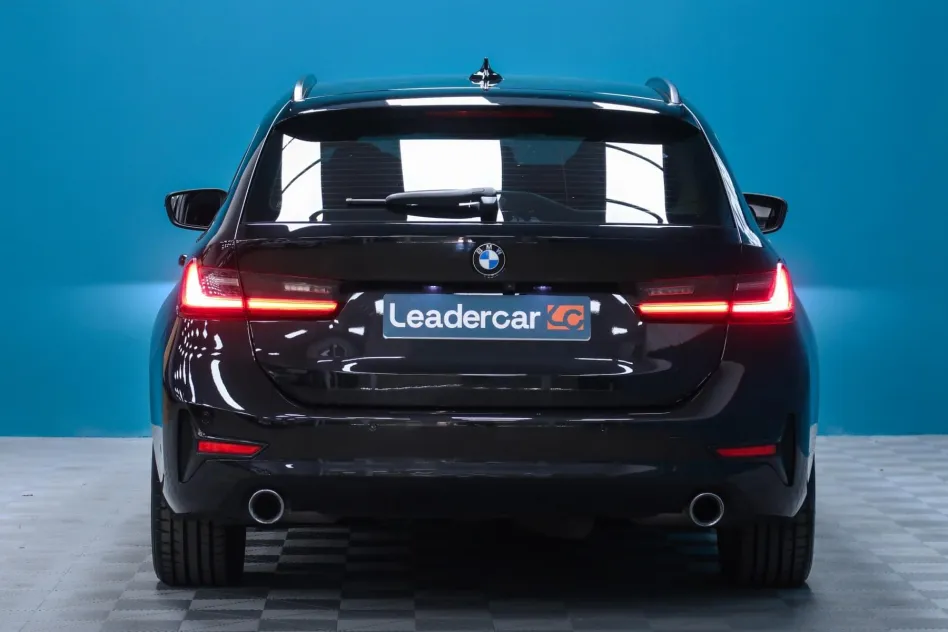 BMW Serie 3 320D AUTO TURING 5 PUERTAS 190CV