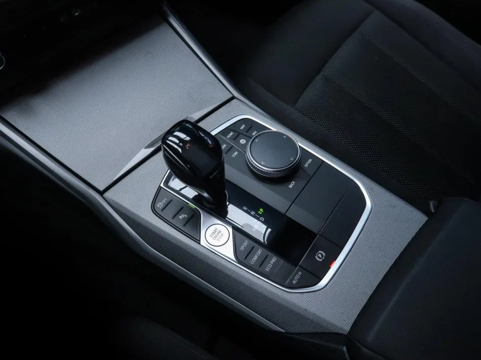 BMW Serie 3 320D AUTO TURING 5 PUERTAS 190CV
