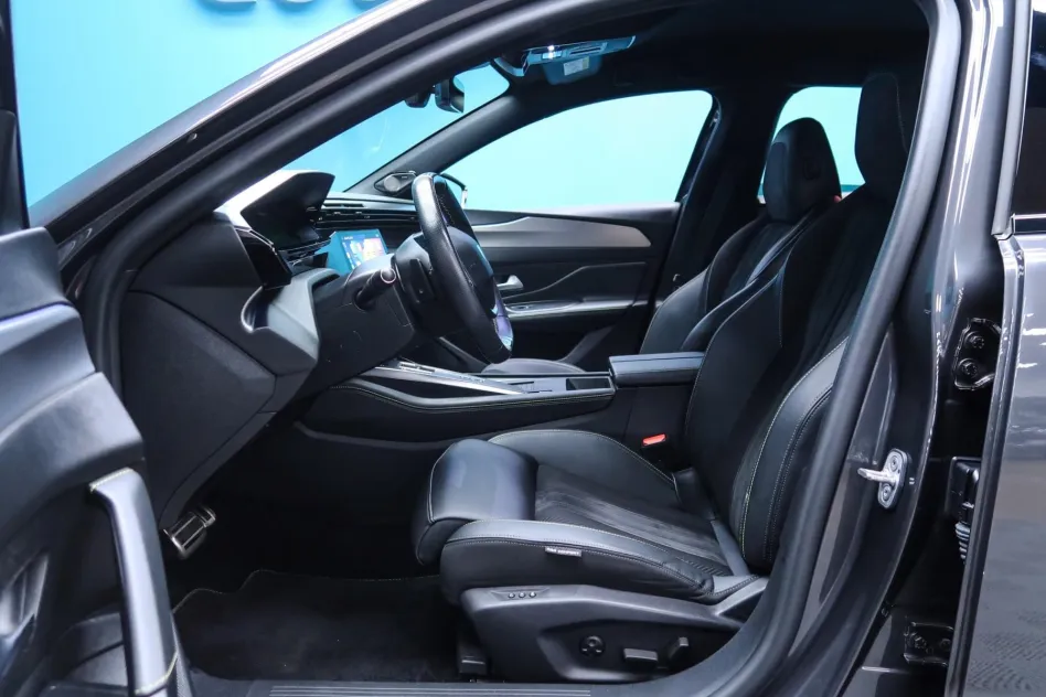 Peugeot Nuevo 408 GT PLUG-IN HYBRID 225CV