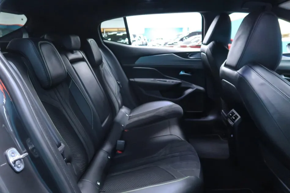 Peugeot Nuevo 408 GT PLUG-IN HYBRID 225CV