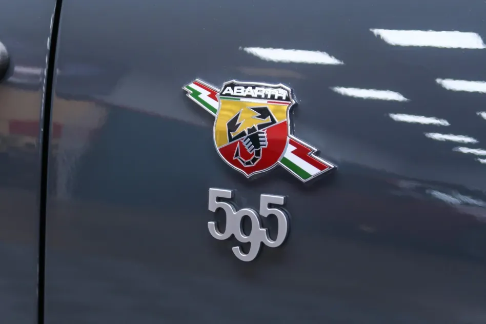 Abarth 500 595C 1.4 COMPETIZIONE 179CV