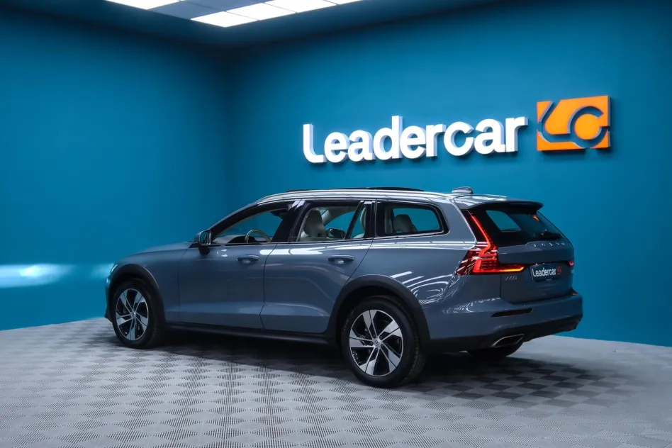 Volvo V60 Cross Country 2.0 B4 (D) AWD PRO AUTO 197CV